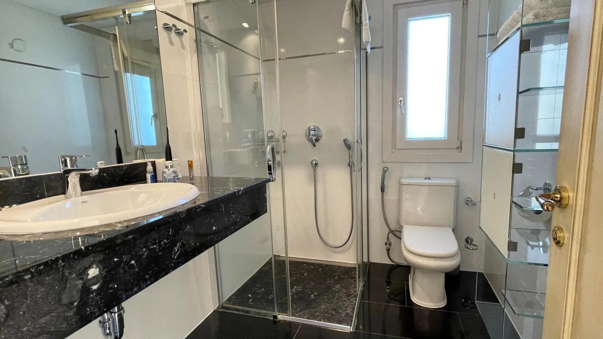 Exklusive Villa In Paguera Fuer Bis Zu 8 Personen, Mit Meerblick Und Pool