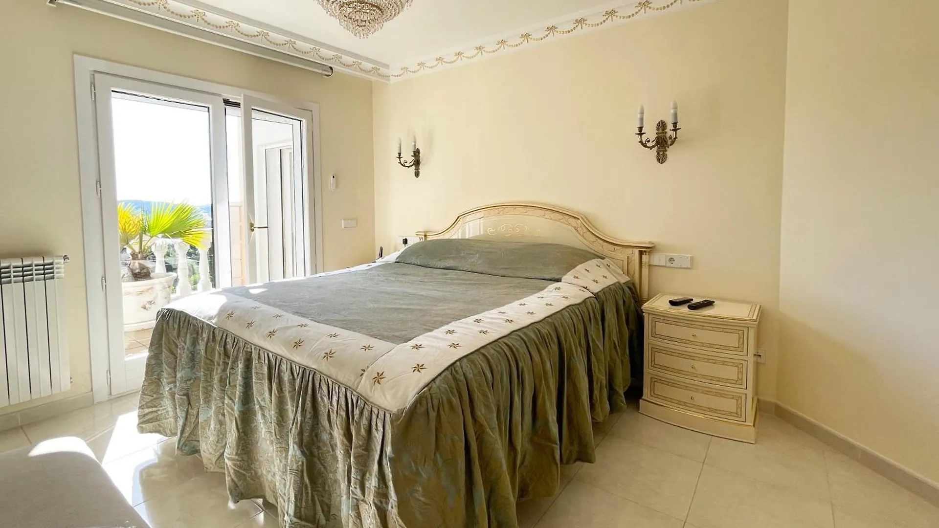 Exklusive Villa In Paguera Fuer Bis Zu 8 Personen, Mit Meerblick Und Pool Παγκουέρα
