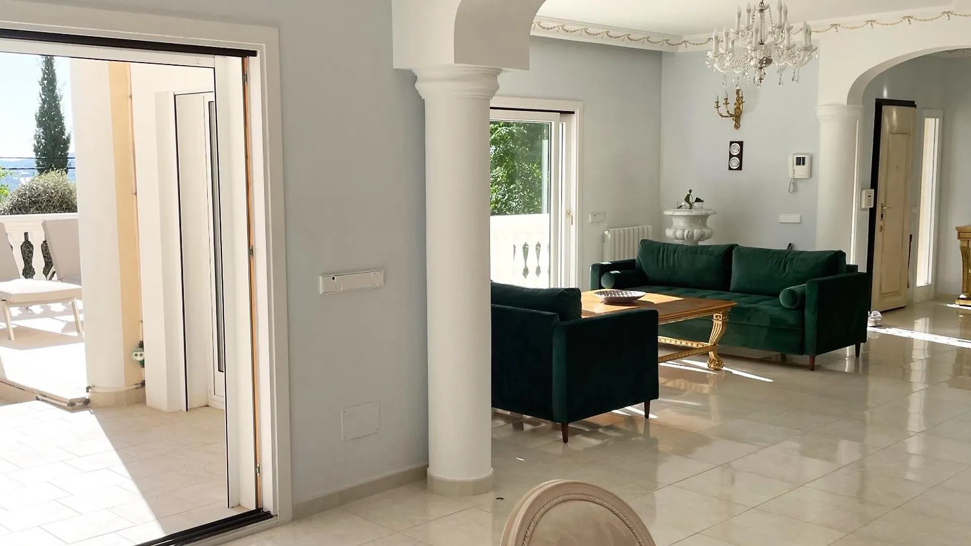 Exklusive Villa In Paguera Fuer Bis Zu 8 Personen, Mit Meerblick Und Pool  Παγκουέρα