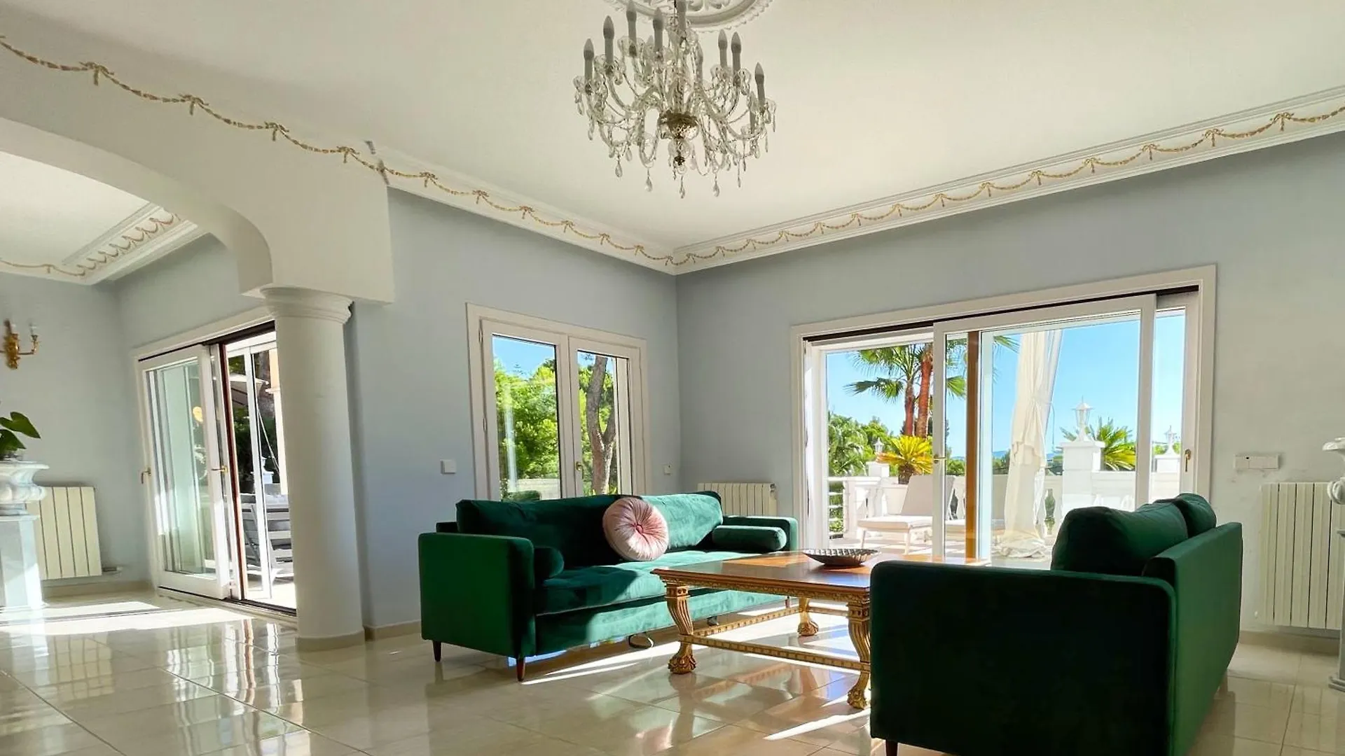 Exklusive Villa In Paguera Fuer Bis Zu 8 Personen, Mit Meerblick Und Pool  Peguera